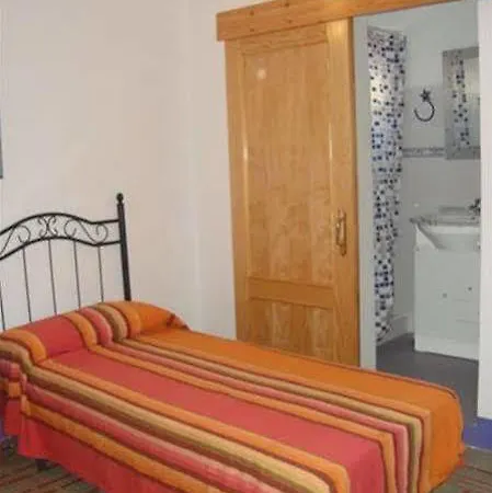Mercedes Hotel 3*